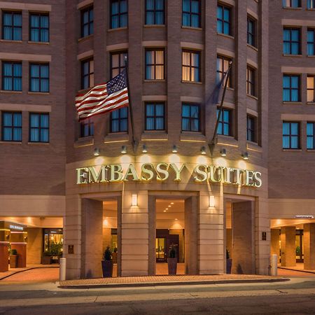 Embassy Suites By Hilton Alexandria Old Town Eksteriør bilde