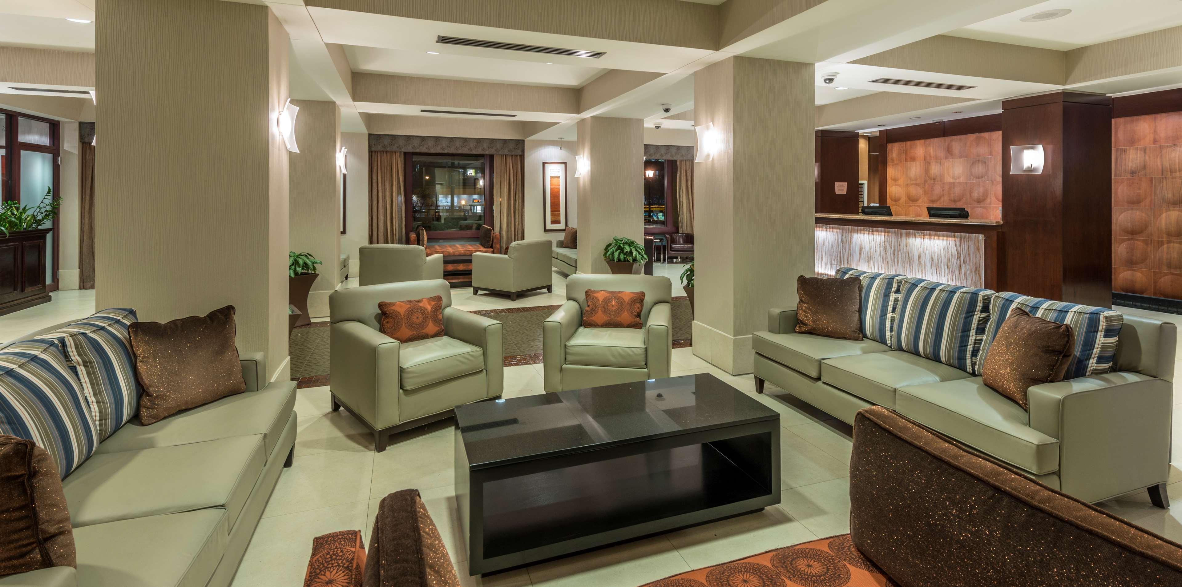 Embassy Suites By Hilton Alexandria Old Town Eksteriør bilde