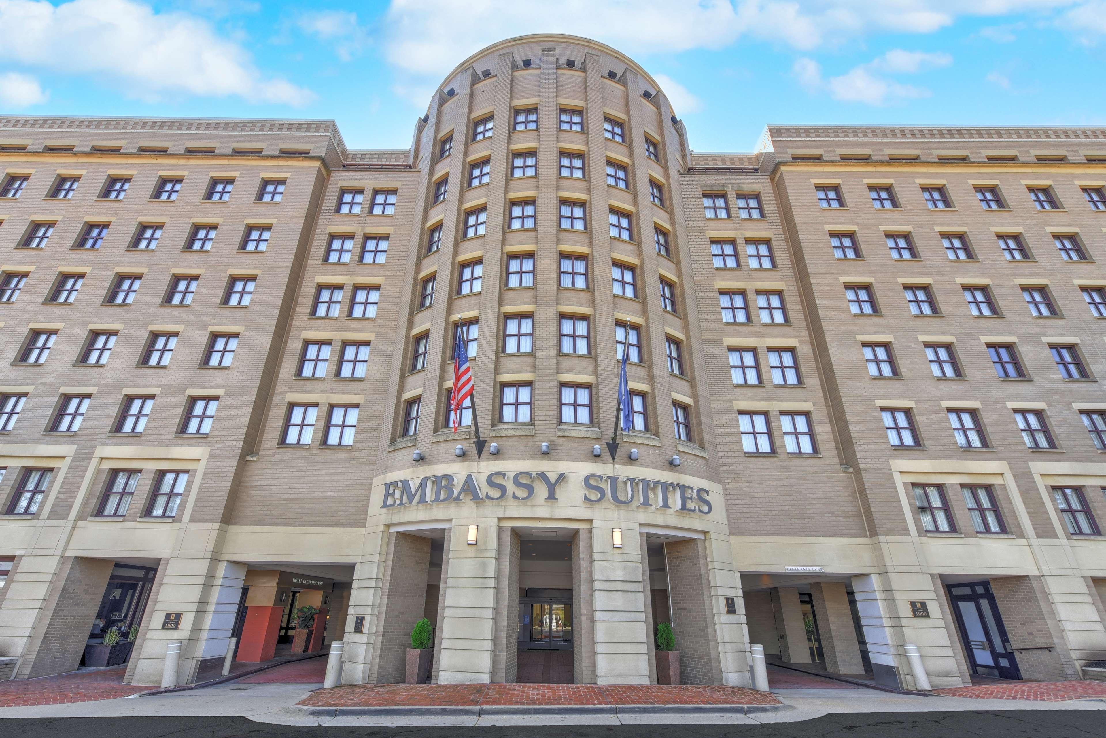 Embassy Suites By Hilton Alexandria Old Town Eksteriør bilde