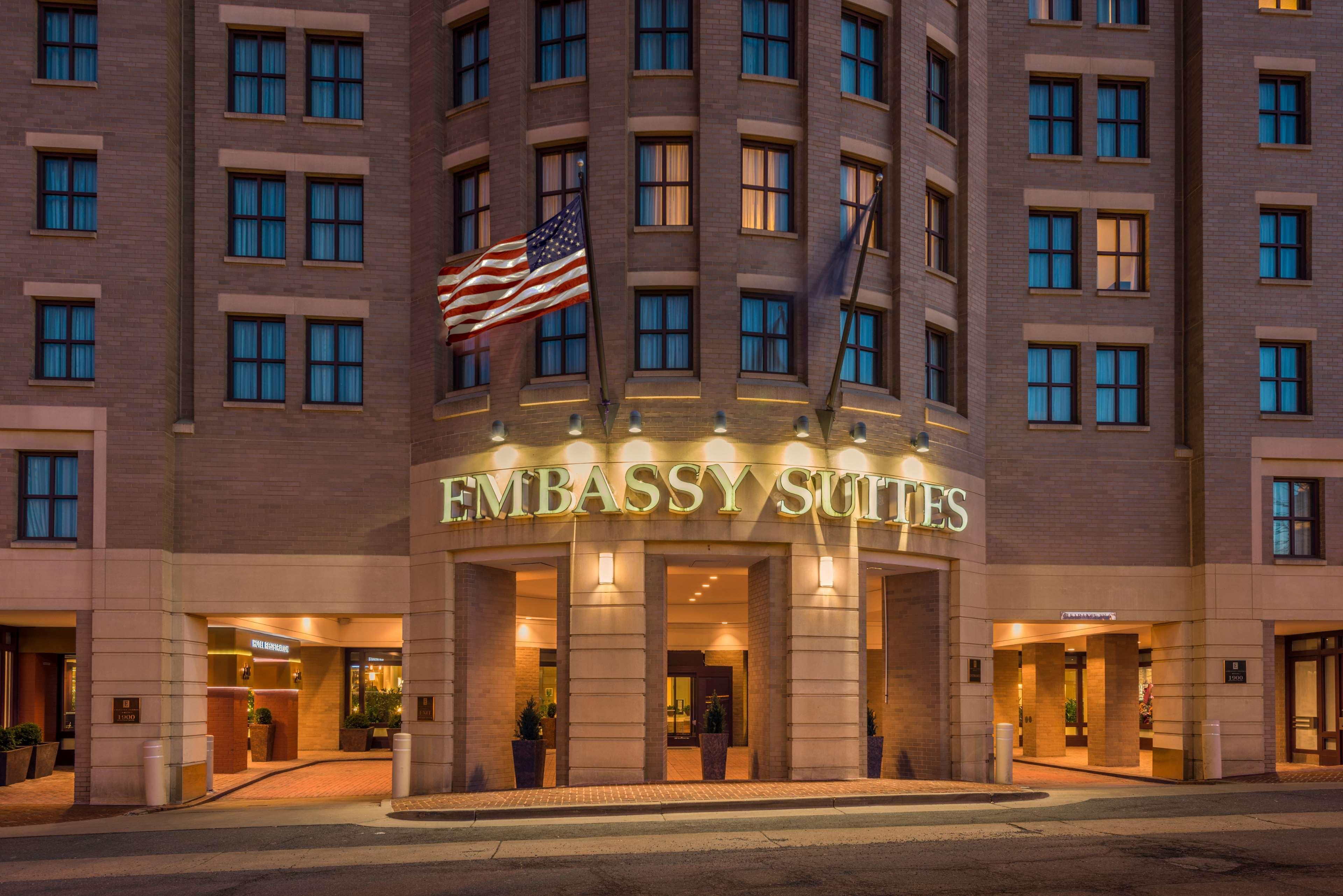 Embassy Suites By Hilton Alexandria Old Town Eksteriør bilde